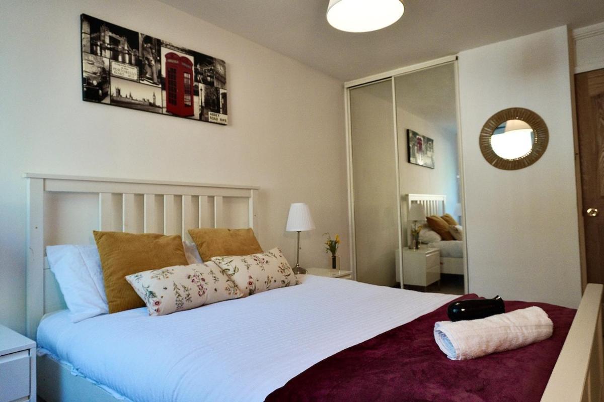 Classy Portobello Road 3 Bed Duplex *