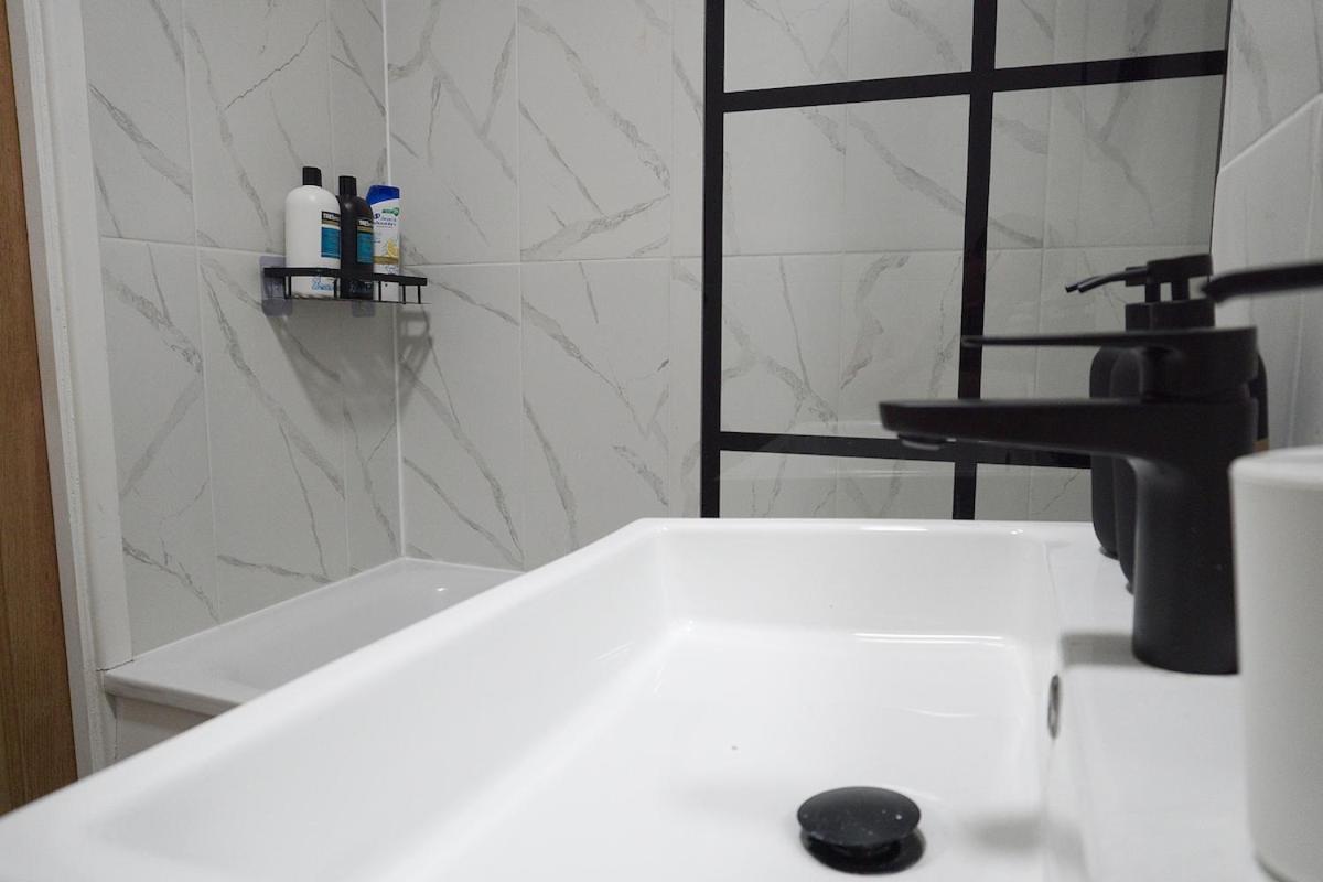 Classy Portobello Road 3 Bed Duplex