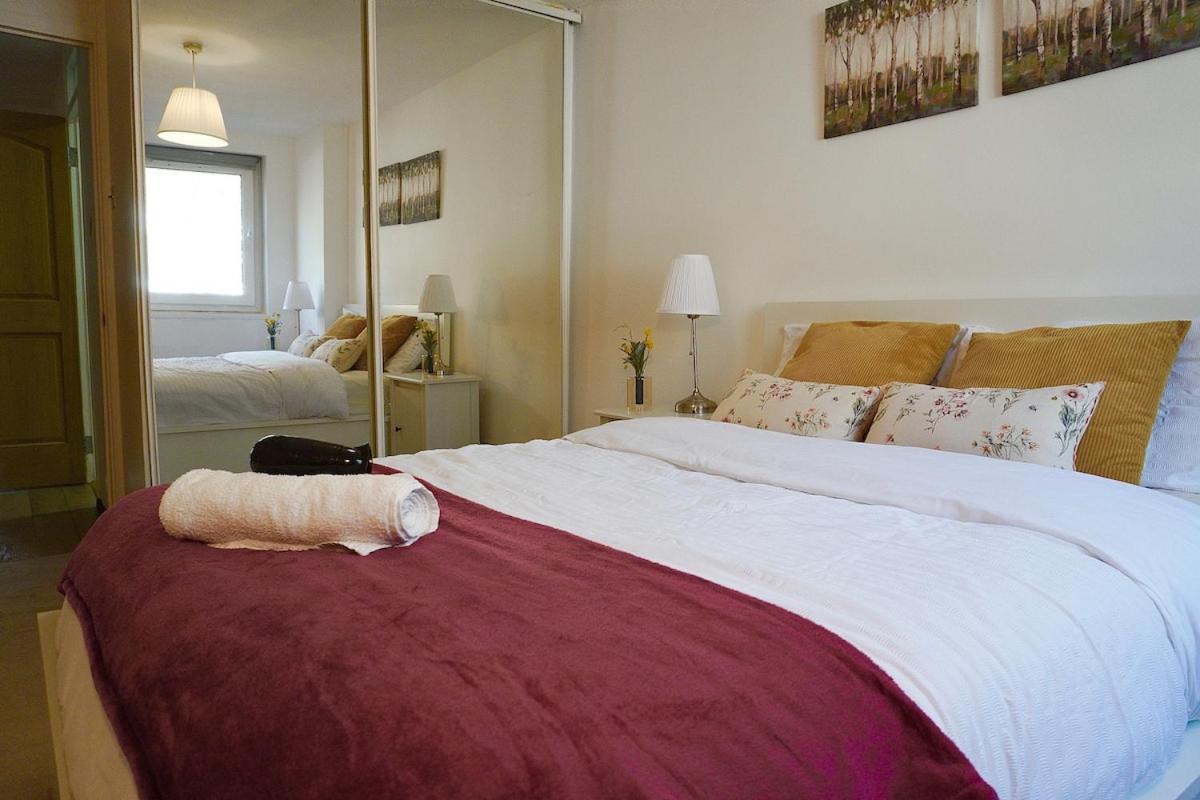 Classy Portobello Road 3 Bed Duplex * Londres