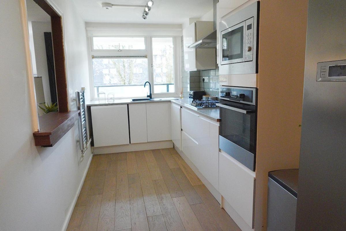 Classy Portobello Road 3 Bed Duplex Londres
